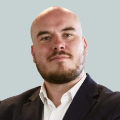 Денис Сергеев